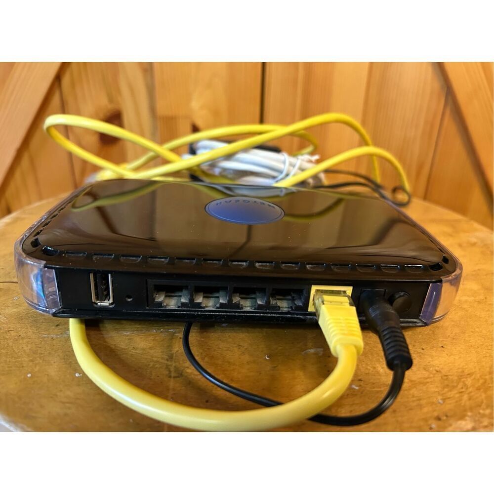 NETGEAR N600 Wireless Dual Band Gigabit Modem Router WNDR3400v3 (0743) - Picture 5 of 7